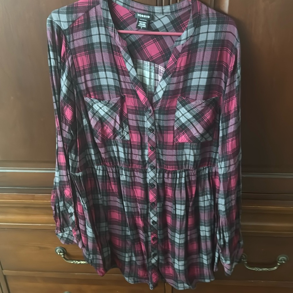 Torrid size 2, fits small, rayon blouse. Gently worn, like new.